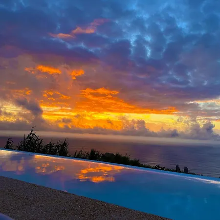Anna Splendid Sunset Ocean Front Villa