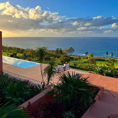 Villa Anna Splendid Sunset Ocean Front Mosteiros (Azores)