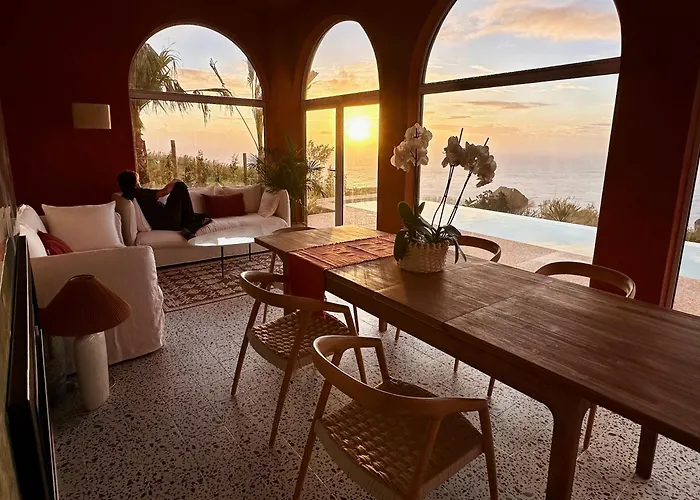 Anna Splendid Sunset Ocean Front *